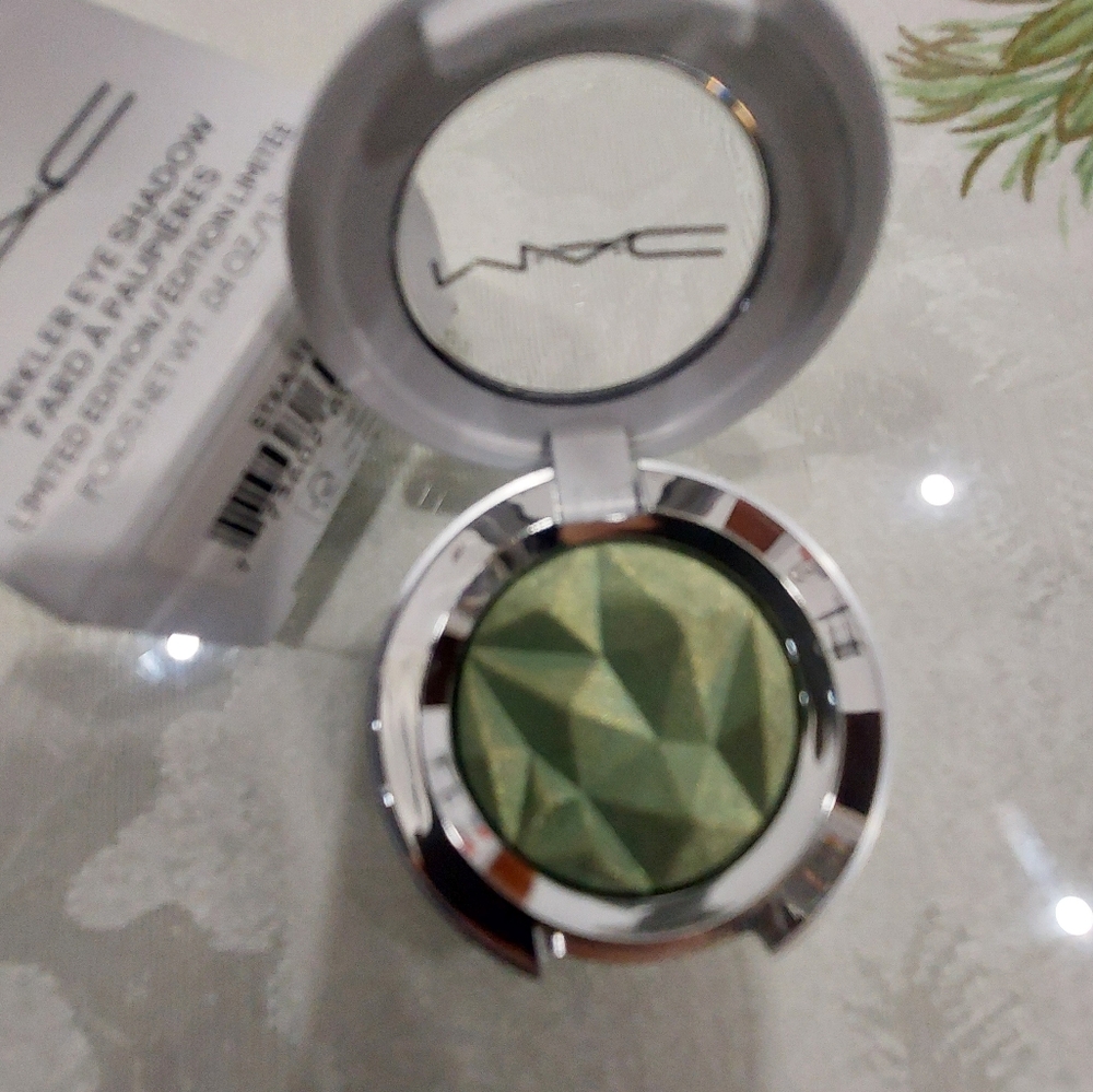 MAC Jingle Tingle Sparkler Eyeshadow